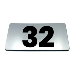 Nummerplaatje 32 - 80 x 50 x 1,6 mm - RVS-look geborsteld - Incl. 3M-tape