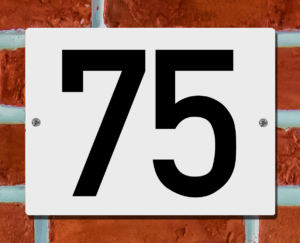 Huisnummerbord Wit - Nummer 75 - 15 x 12 cm - incl. bevestiging